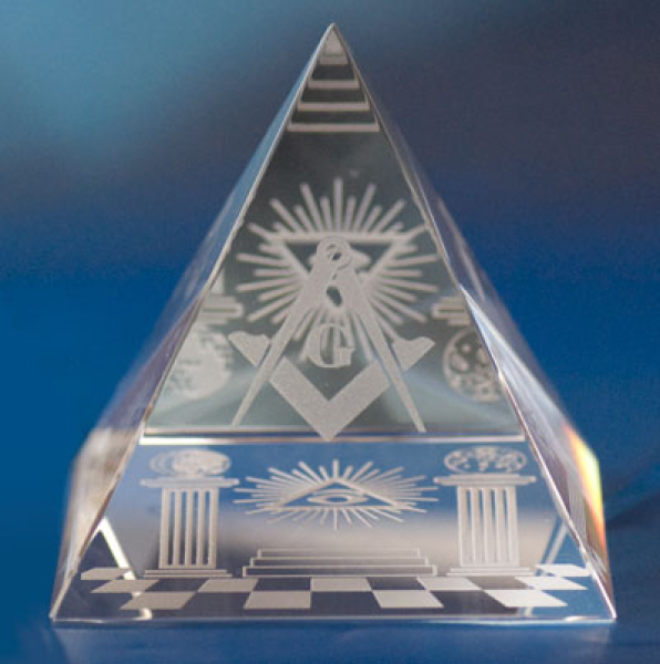 Briefbeschwerer "Pyramide"